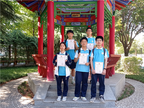 我校学生在第36届陕西省青少年科技创新大赛中获奖