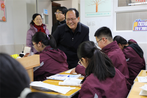 开学第一天||开学啦！附中学子共赴新征程